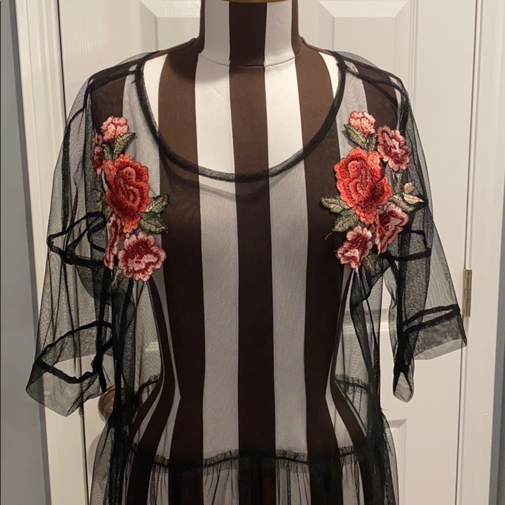 Tunic - Picture 2 of 4